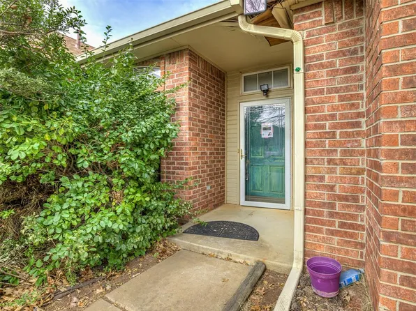 2813 Jaclyns Trl, Edmond, OK 73012