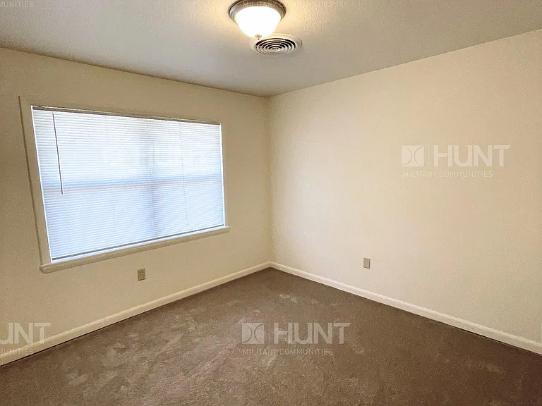 121 Dakota Dr — Photo 8