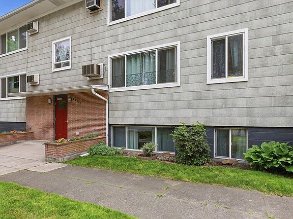 2nd image of 2227 W 4th Ave APT 1