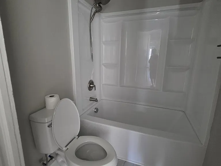 1318 Baucom Rd — Photo 10