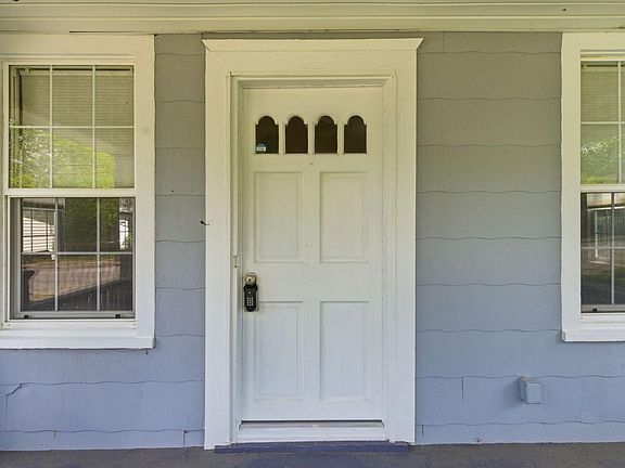 3rd image of 316 Sherman Ave