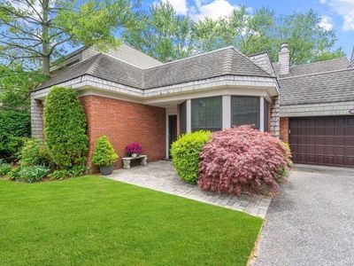 43 Admirals Drive E #43, Bay Shore, NY, 11706