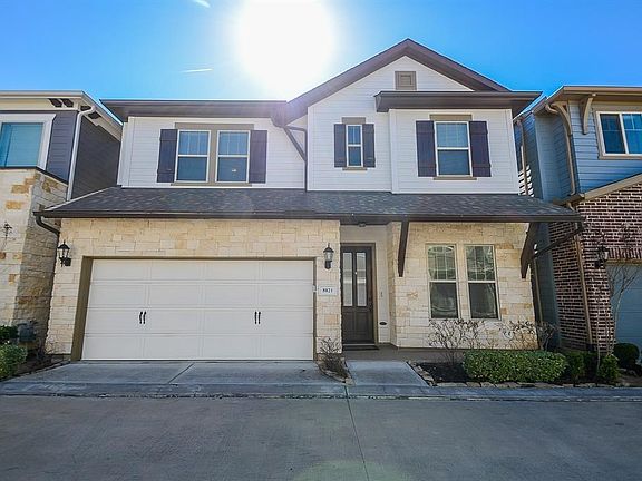 This gorgeous home has so much to offer!