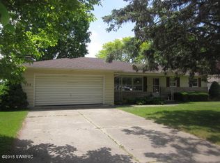 528 E Francis St, Hastings, MI