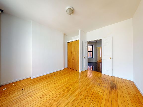 3rd image of 312 E 91st St APT 5E