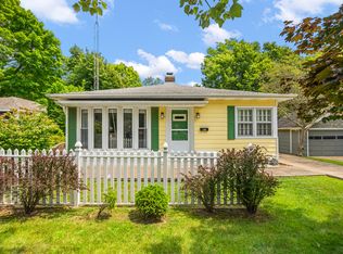 2205 Lakeview Ave, Saint Joseph, MI 49085