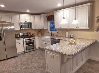 935 Mayfield Ln, Chadds Ford, PA 19317