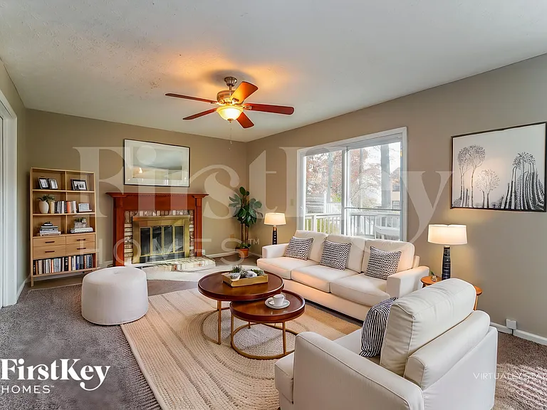 8900 Cornwallis Ct — Photo 4