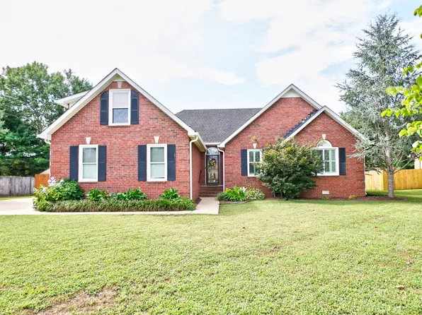 1815 Bridget Dr, Murfreesboro, TN 37129