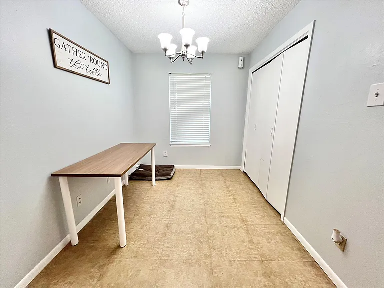 4023 Avenue Q 1/2 — Photo 19