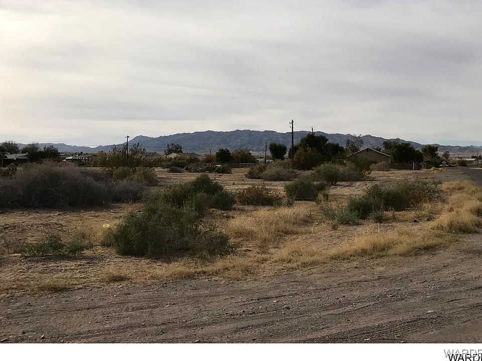 1st image of 1394 E Levee Way
