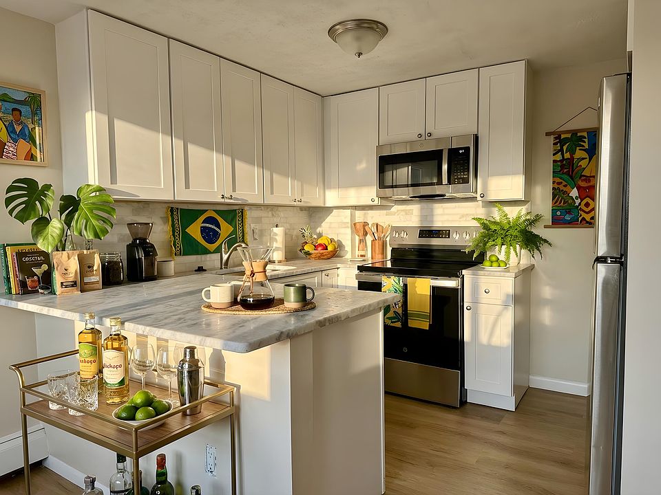 1st image of 21 Greenwood St #14R