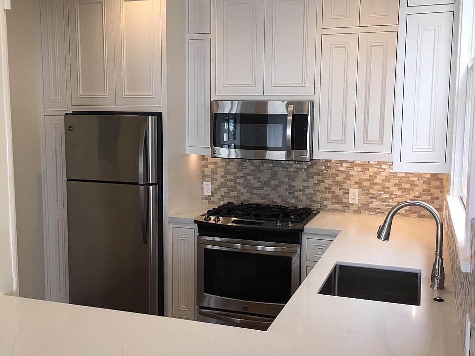 1st image of 2295 Broadway St #3