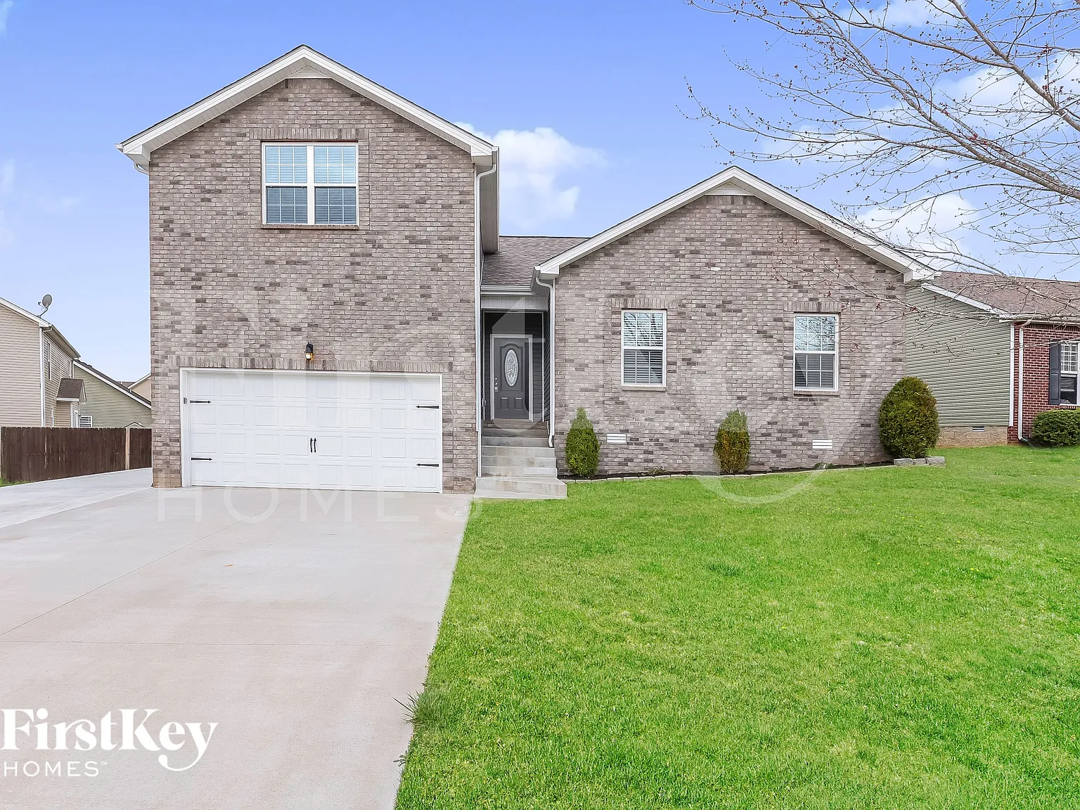 3 bed, 3.0 bath, 1919 sqft, $2,025 — Photo 1