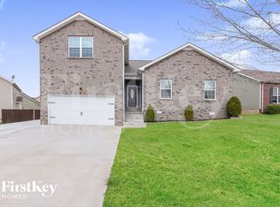3496 Oak Creek Dr, Clarksville, TN 37040