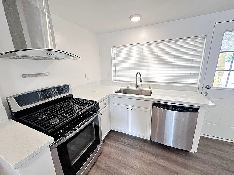 812 Bracken Ave — Photo 12