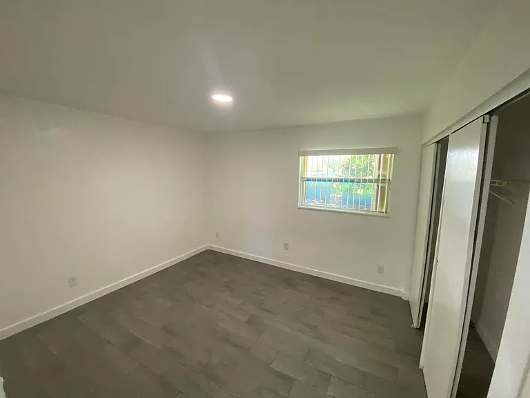 850 SW 9th Ave #1-4 — Photo 7