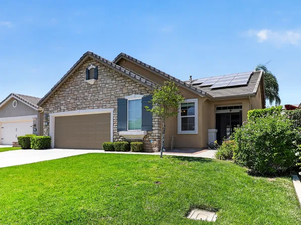 8240 Campbell Ct, Hemet, CA 92545