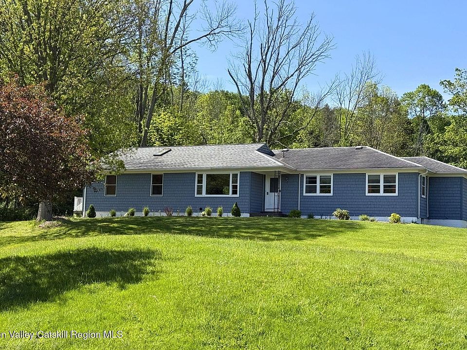 1st image of 94 Gladstone Hollow Road