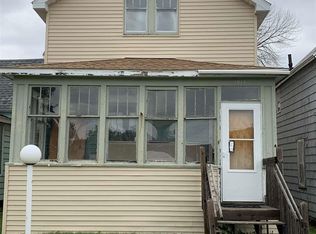 1015 Weeks Ave, Superior, WI 54880