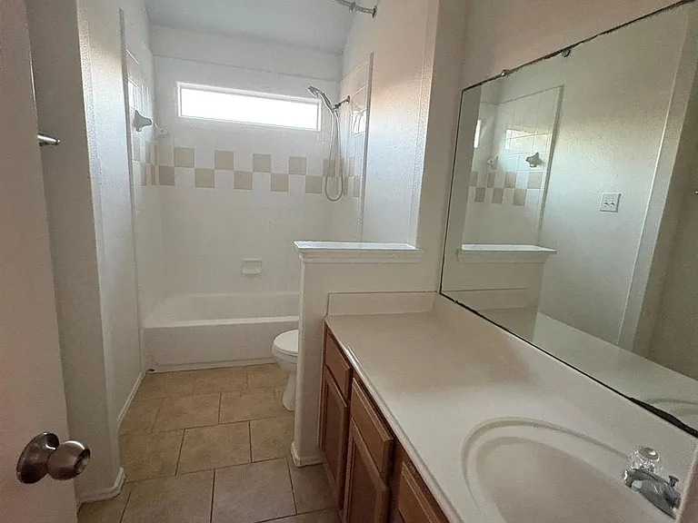 1902 Creegan Park Ct — Photo 16