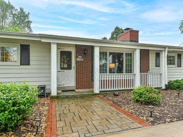 S66W13085 Somerset DRIVE, Muskego, WI 53150