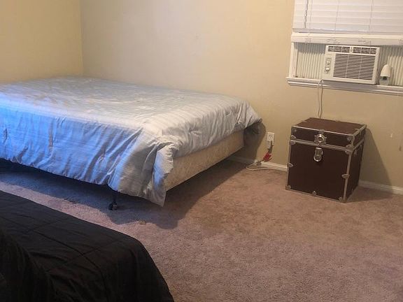 2nd image of 3940 Don Felipe Dr