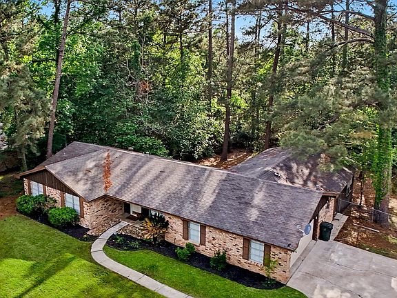 4th image of 811 Richardson Dr