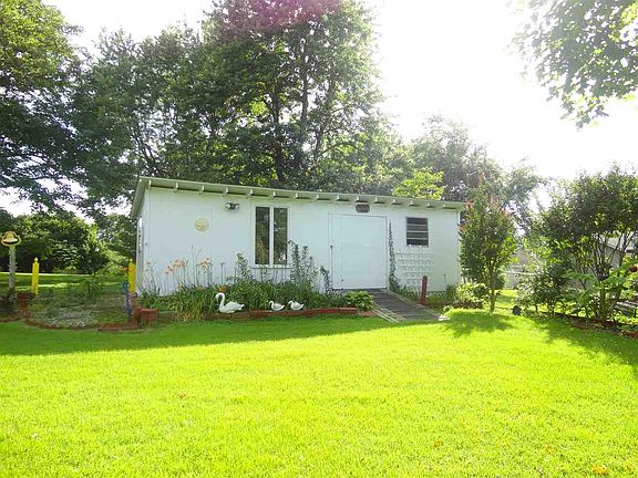 5th image of 207 Duffers Ln