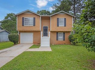 5653 Bradley Cir, Lithonia, GA 30038