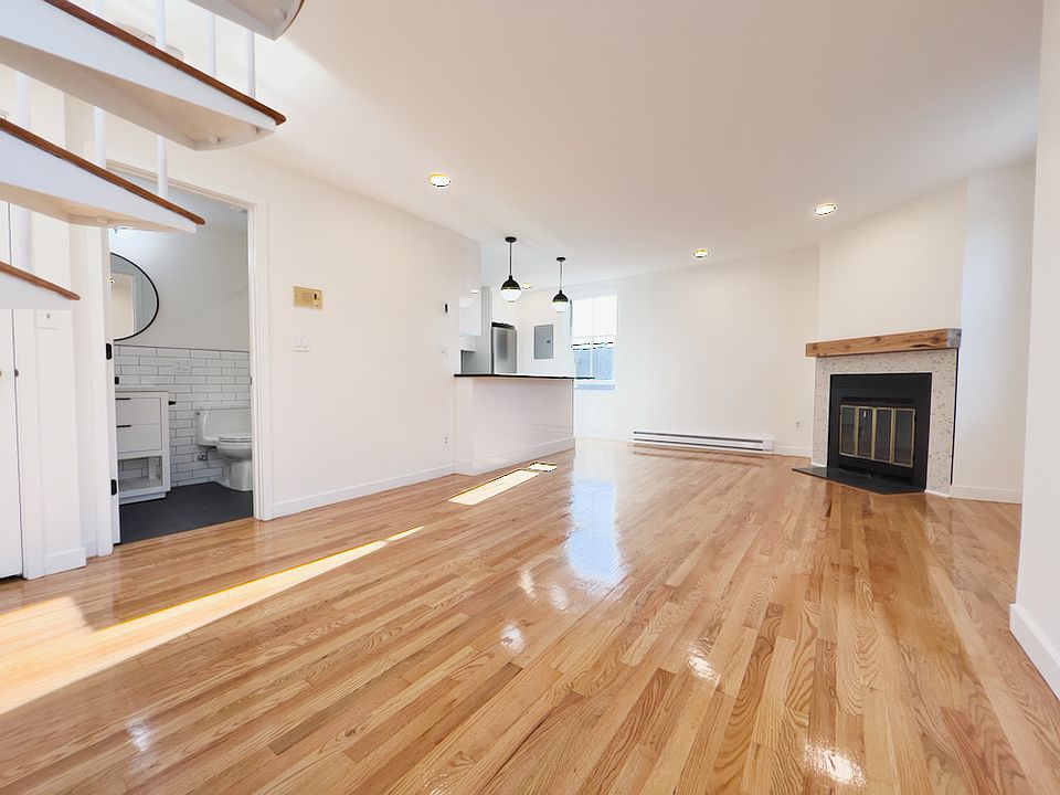 2nd image of 150 Chandler St APT 8