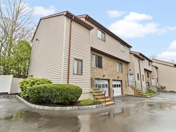 1169 Hope Street APT C2, Stamford, CT 06907