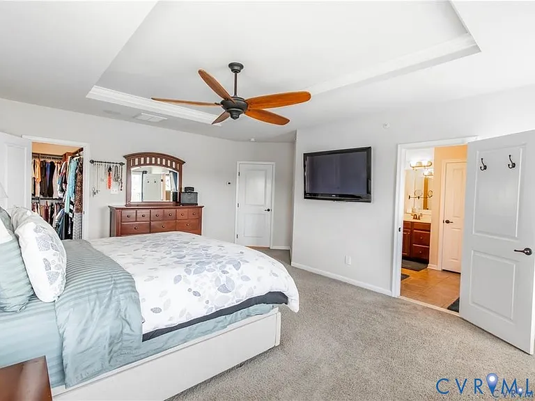 411 Siena Ln — Photo 31