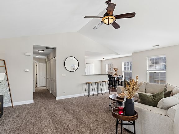5th image of 222 Bakers Dr W #222