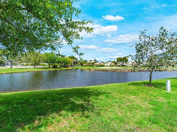 3rd image of 5214 Lake Catalina Drive N #C