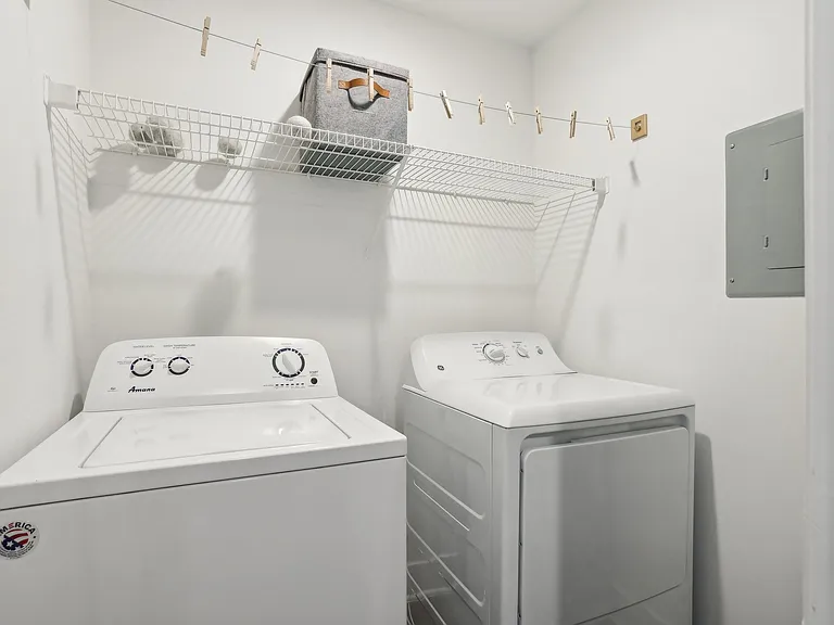 Virginia Highland Apartment Homes — Photo 9