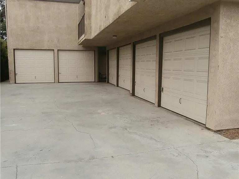 19002 Huntington St #B — Photo 12