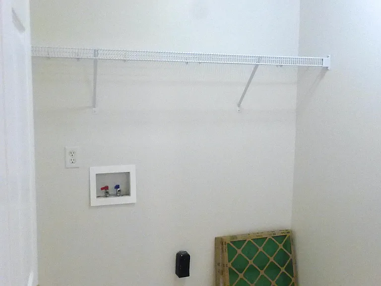 1433 Anna Way — Photo 9