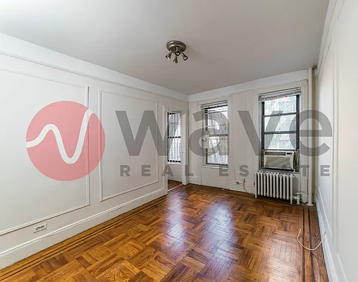Rented by Wave Real Estate Group | media 9
