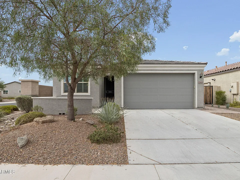 17863 W Hiddenview Dr