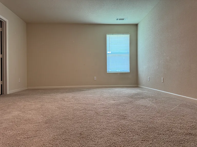 944 Independence Ave — Photo 14