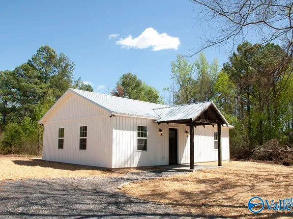 50 Waverly Hills Rd, Grant, AL 35747