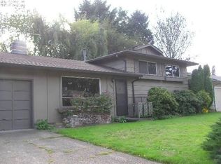 16340 NE Holladay St, Portland, OR 97230