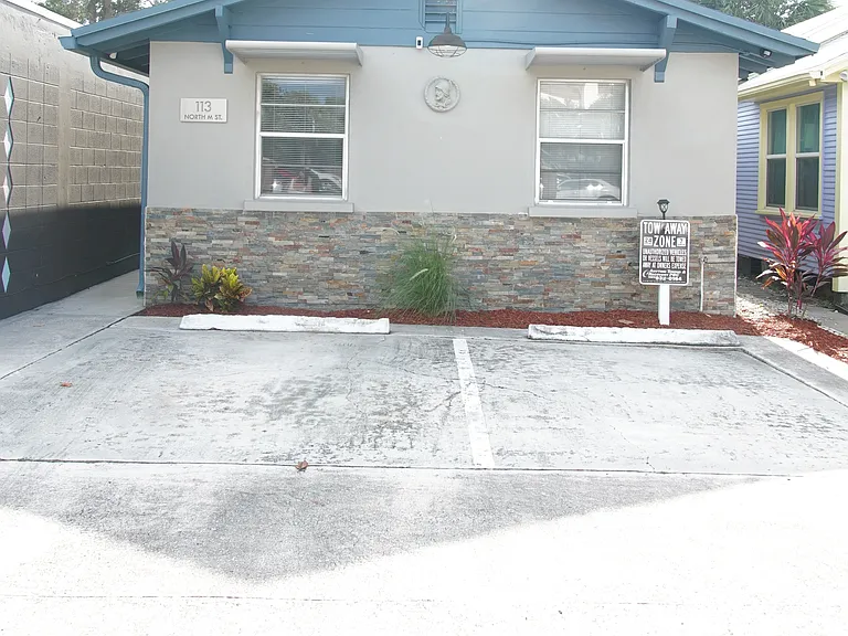 113 N M St #1 — Photo 1