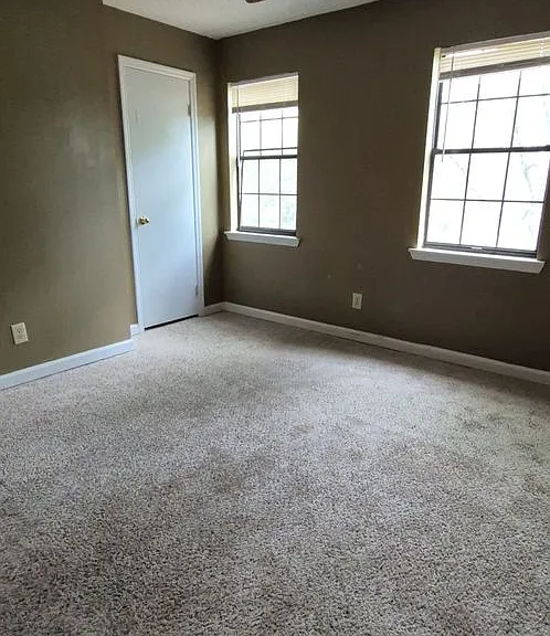 1407 Brownstone Ave SW — Photo 11