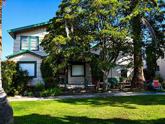2nd image of 11923-27 W Venice Blvd #27-06