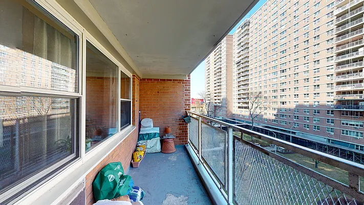 Sold by NYC Realty Brokers LLC | media 29