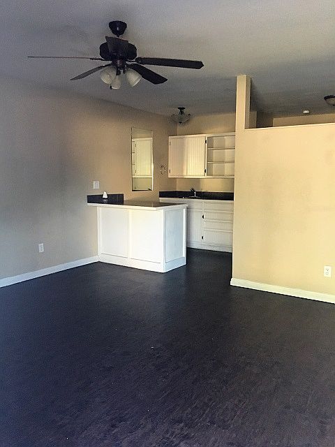 2nd image of 106 N Lacy Dr APT I