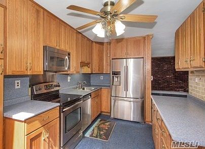 4th image of 143 Tarpon Ave