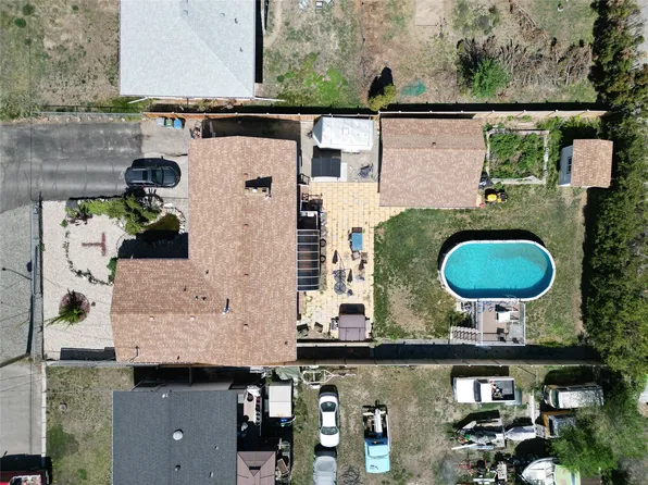 1087 Laroque St, Kamloops, BC V2B 5L6